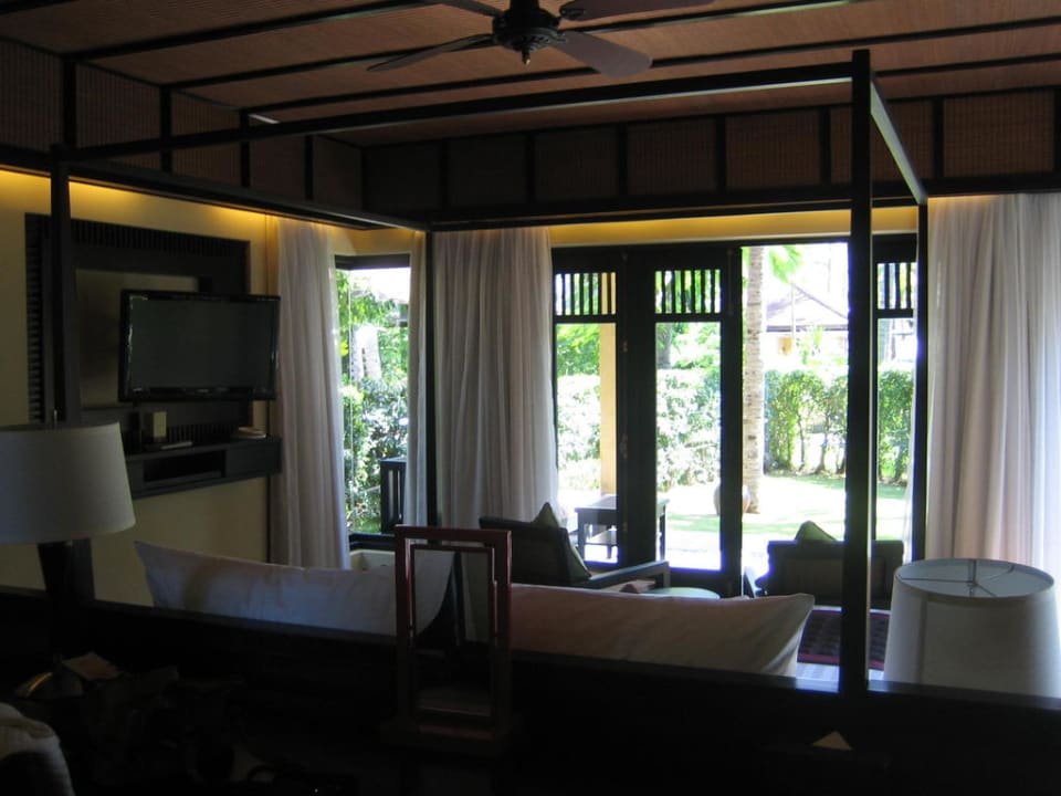 Blick vom Eingangsbereich zum Garten Anantara Mui Ne Resort & Spa