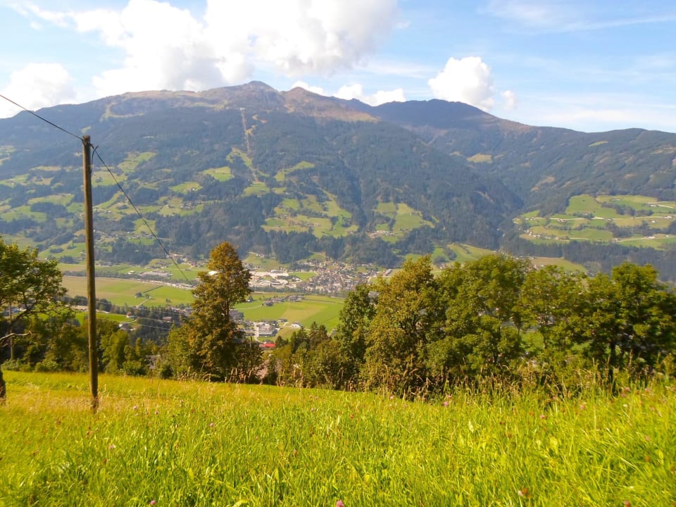 Blick ins Zillertal Hotel Kohlerhof