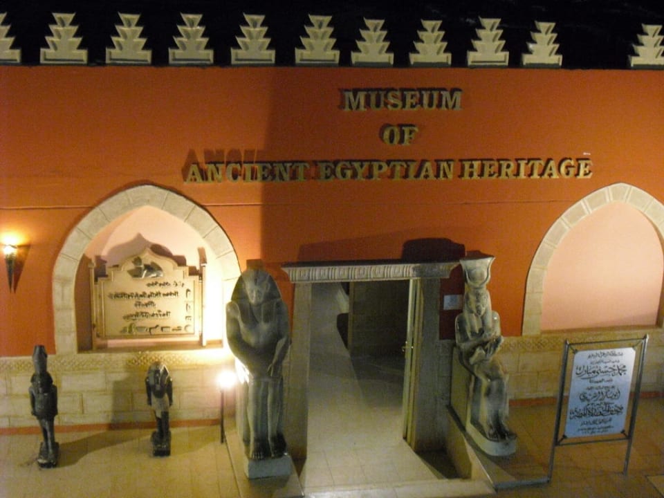 Hoteleigenes Museum Pickalbatros Alf Leila Wa Leila Resort - Neverland Hurghada