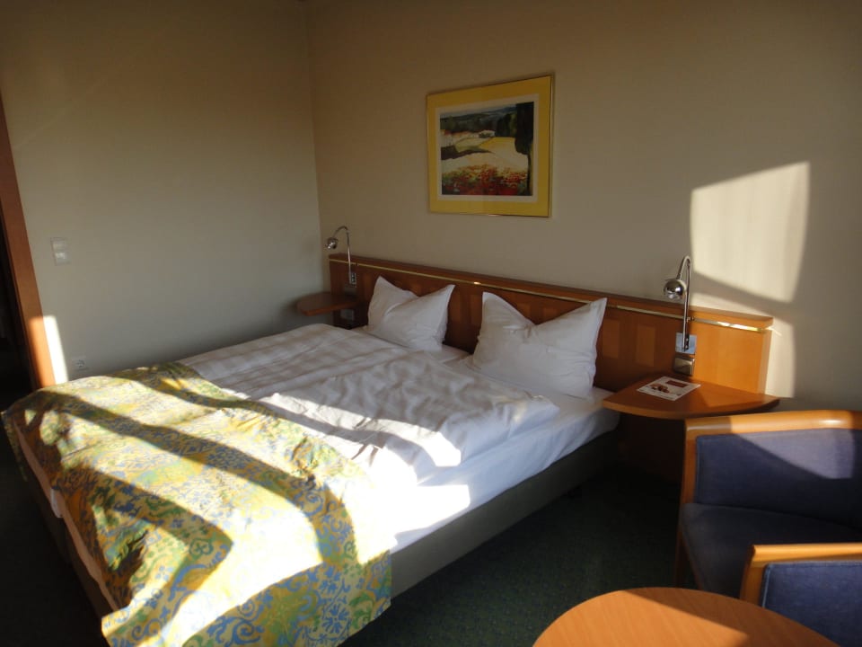 Helles Doppelzimmer Steigenberger Conti Hansa