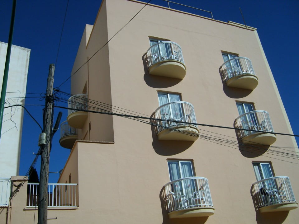 Zimmer 015 Balkon unten links... BQ Amfora Beach Hotel - Adults only