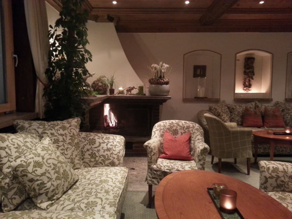 Bar area with fireplace Hotel Albona Nova
