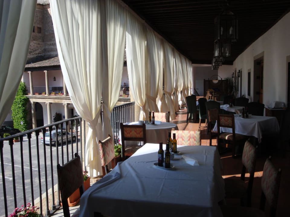 Restaurant-Terrasse Hotel Parador de Oropesa