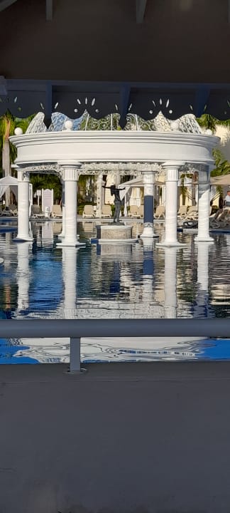 Pool Bahia Principe Luxury Bouganville
