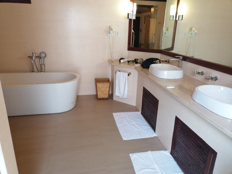 Zimmer Thulhagiri Island Resort
