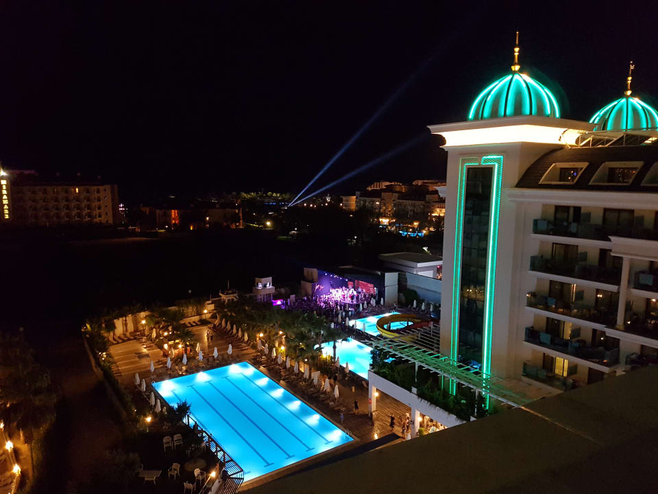 Vom Zimmer am Abend Castival Hotel