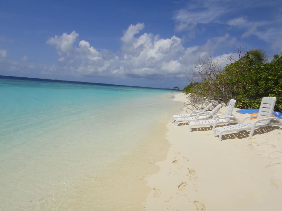 Verlängerter Nordstrand bei Strandbungis Adaaran Select Meedhupparu Island Resort - Premium All Inclusive