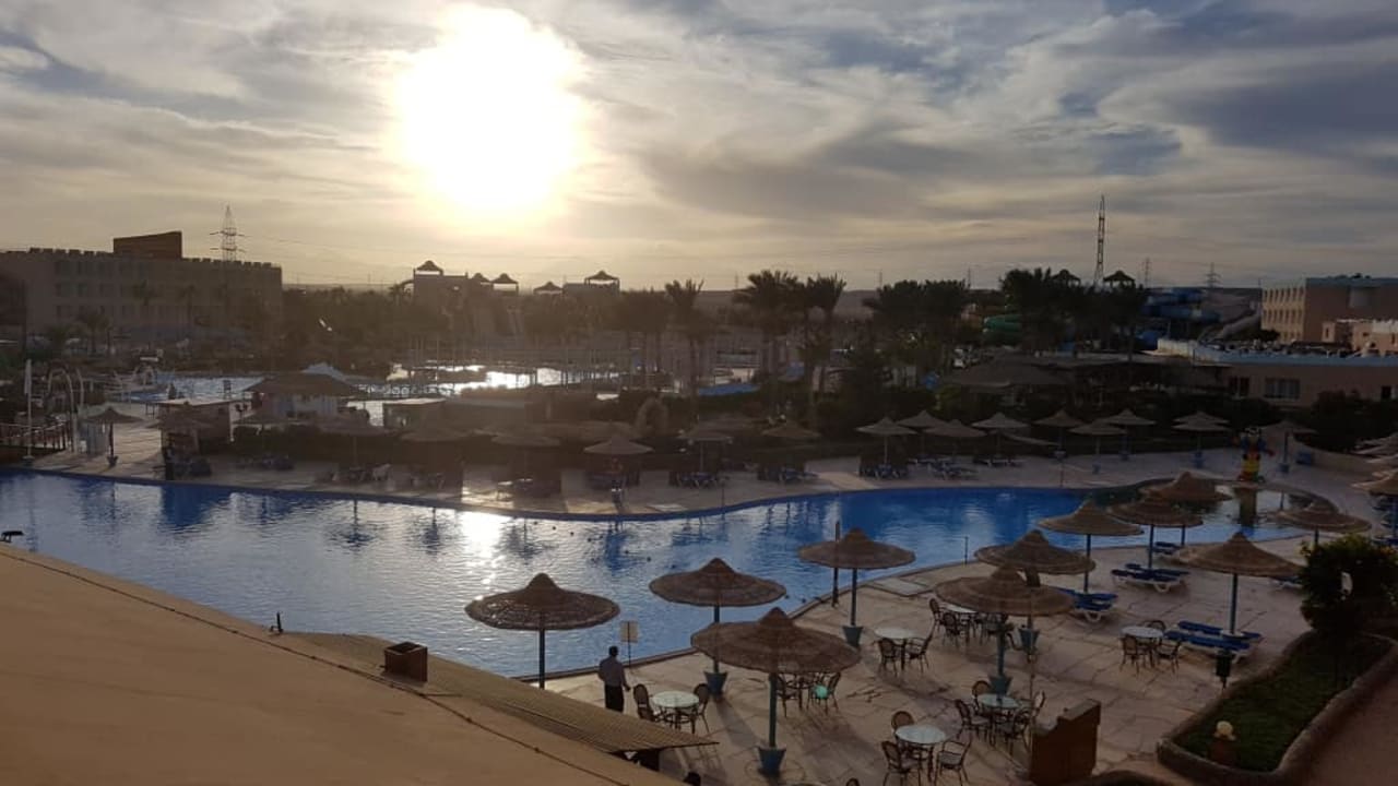 Widok z okna Titanic Resort & Aqua Park