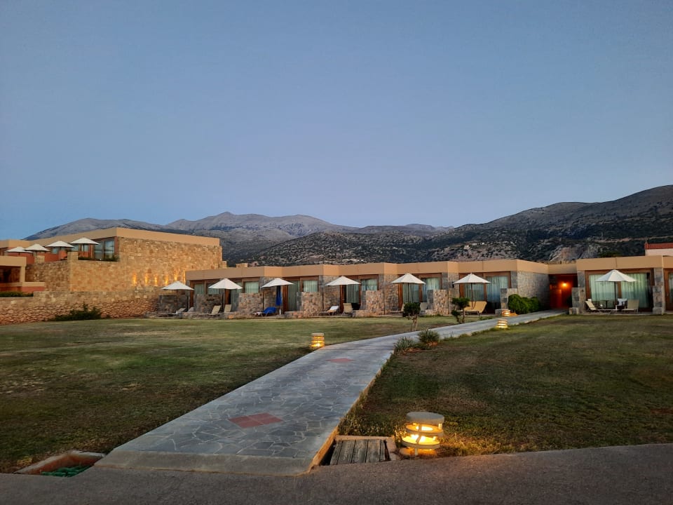 Außenansicht Kernos Beach Hotel & Bungalows