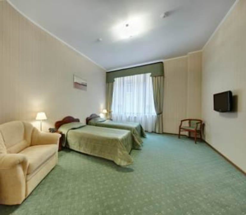 Комфорт  9 Owls Hotel