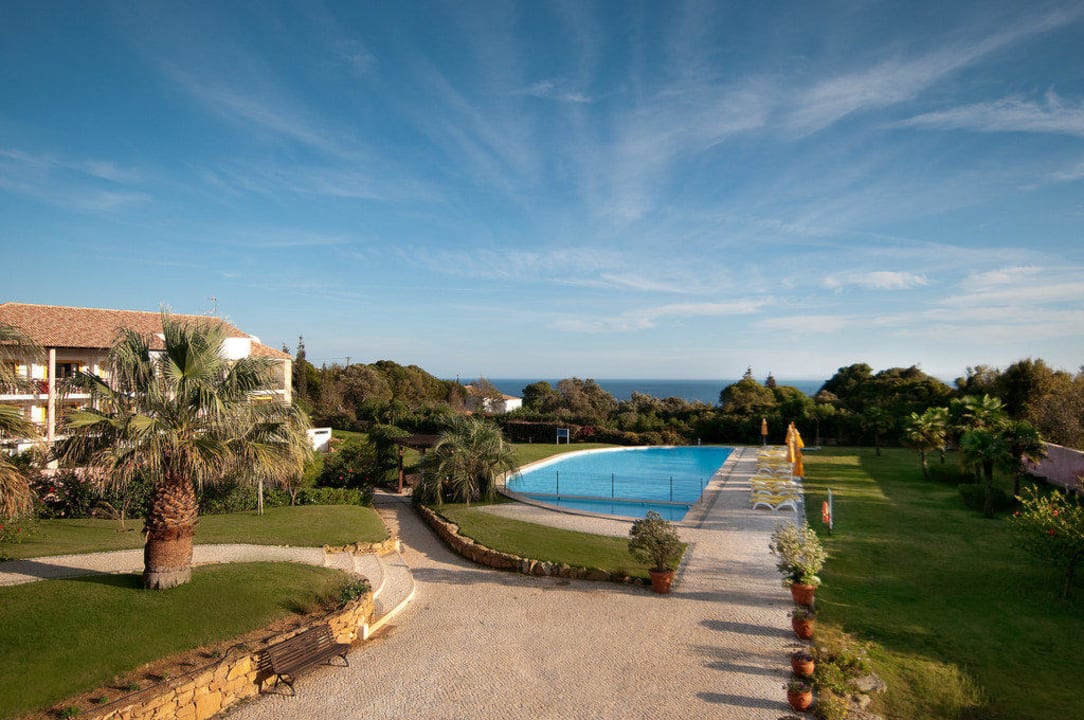 Pool Area Hotel Luzmar Villas