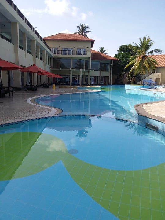 Pool Turyaa Kalutara