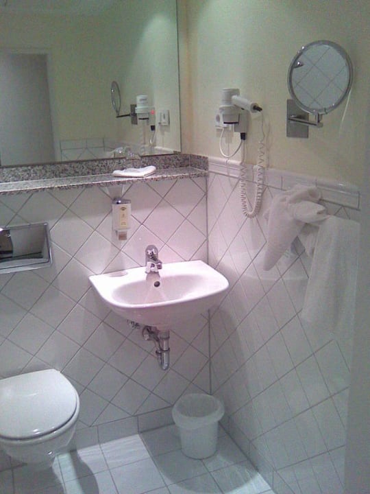 Badezimmer Mercure Parkhotel Krefelder Hof