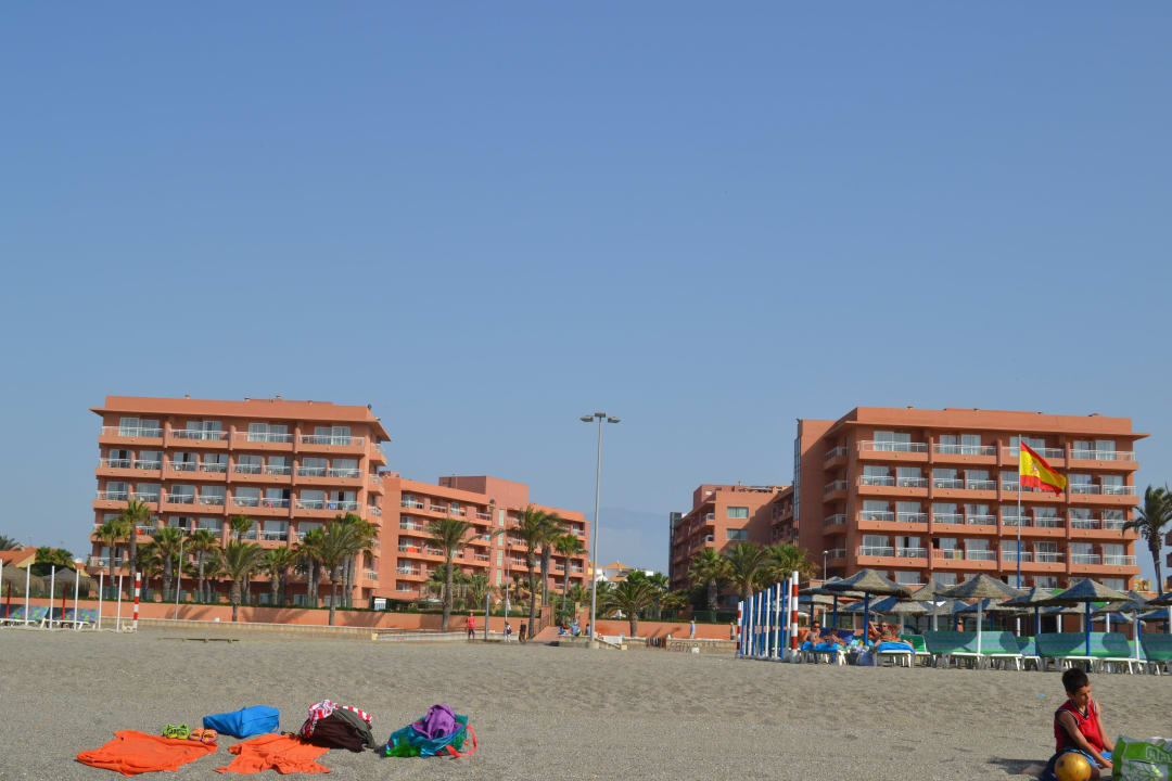 El hotel desde la playa Hotel Best Roquetas