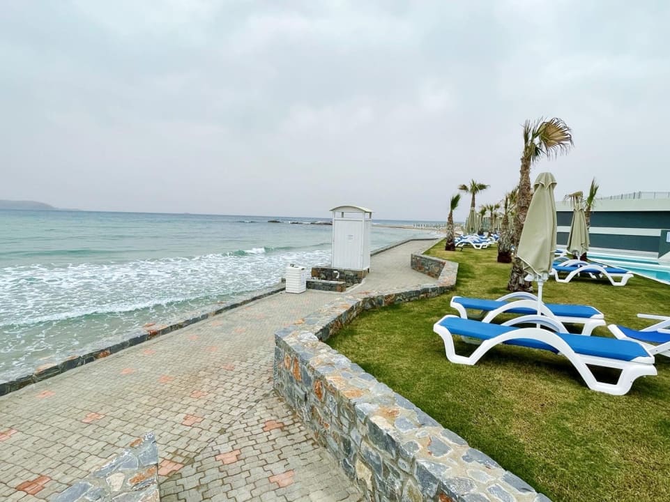 Strand Arina Beach Resort