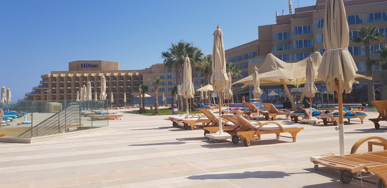 Außenansicht Hilton Hurghada Plaza