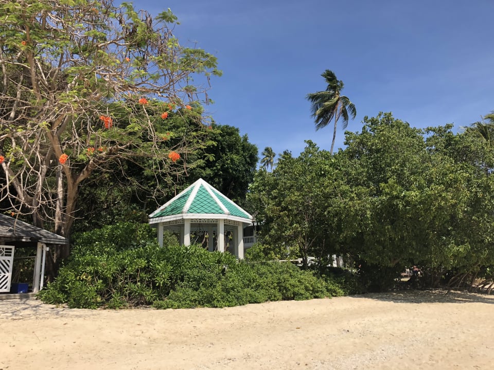 Strand Cape Panwa Hotel