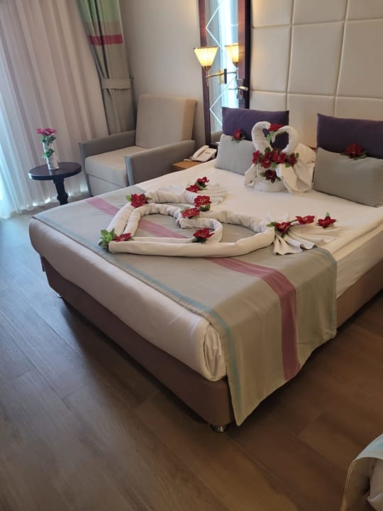 Zimmer Dream World Aqua Hotel