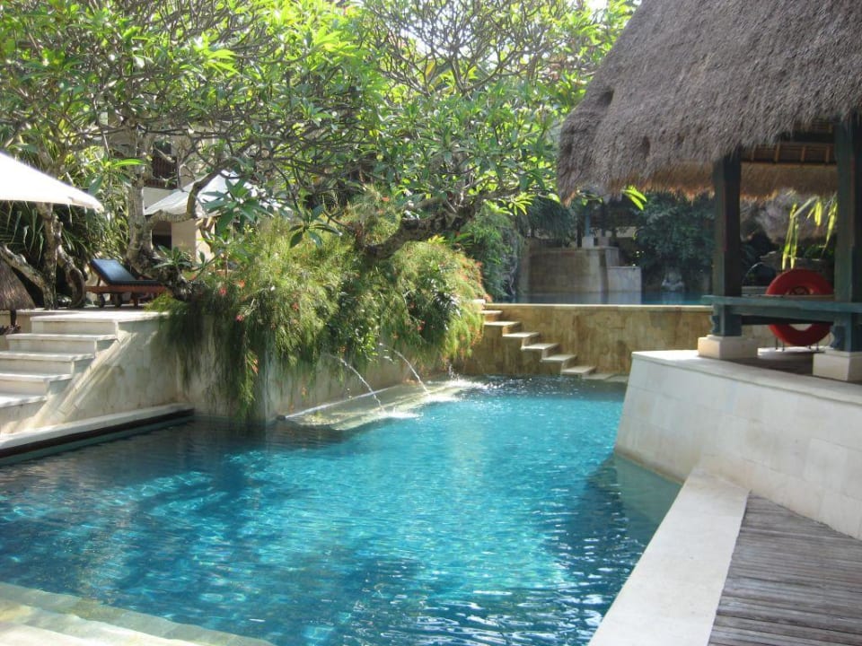 Club Pool 1 Puri Santrian