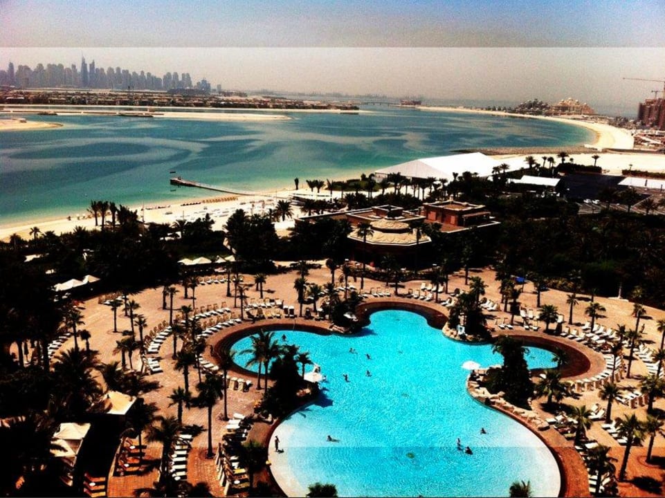 Atlantis ... eine kleine Poolanlage  Atlantis, The Palm