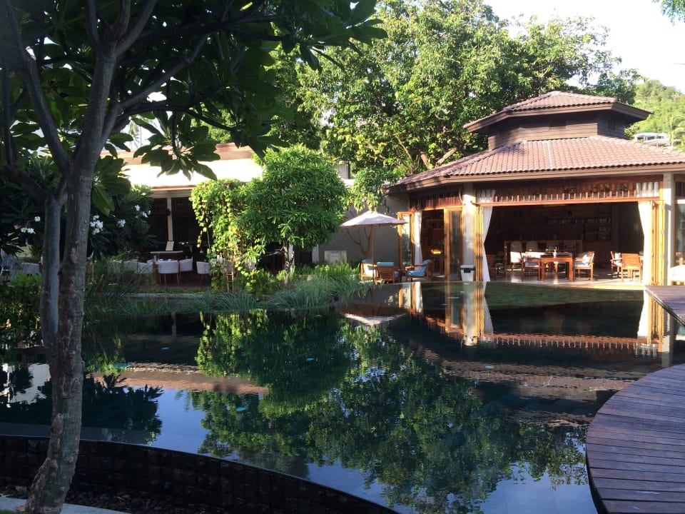 Blick auf eins der Restaurants + die Bibliothek SAii Koh Samui Villas (adult only 12+)