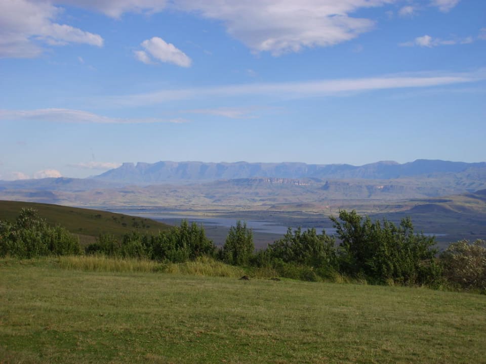 View looking at the Central Drakensberg Drakensberg Mountain Retreat Vergezient Lodge