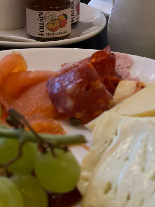 Gastro Fota Island Resort