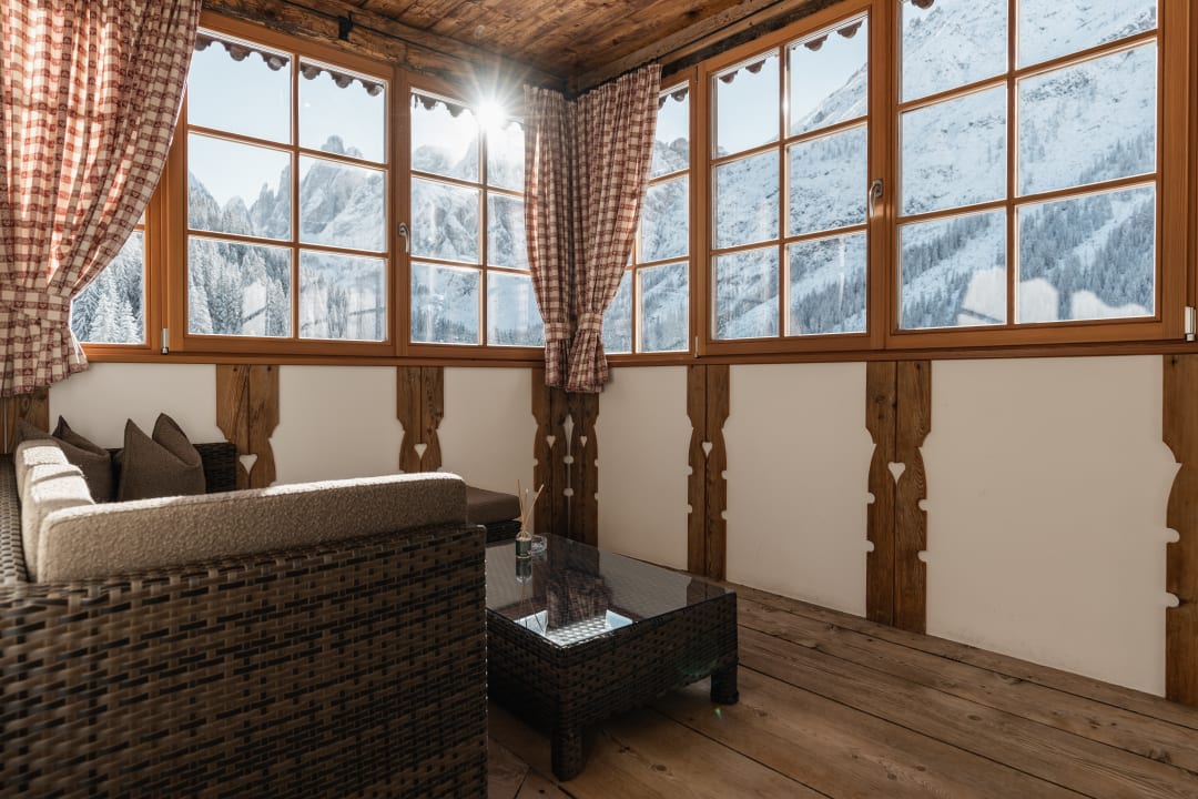 Zimmer Hotel Dolomitenhof & Chalet Alte Post