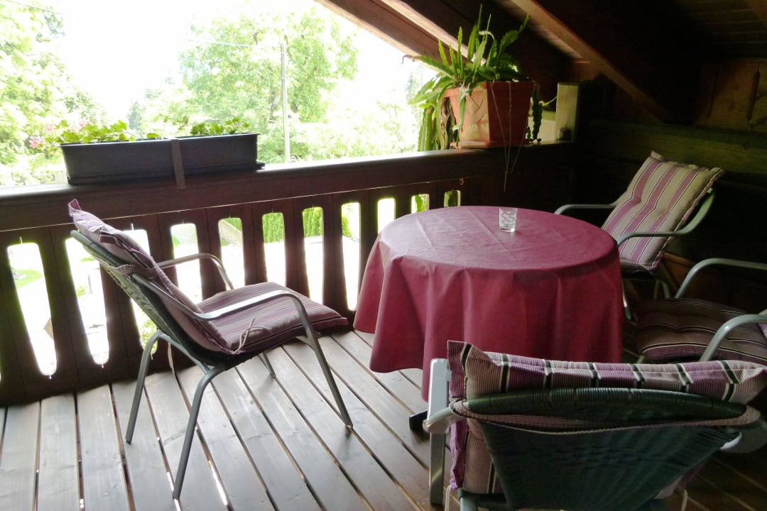 Der große, wettergeschützte Balkon  Ferienwohnung Göritzer