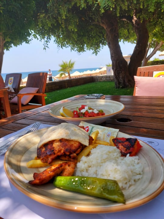 Gastro Melas Resort Hotel