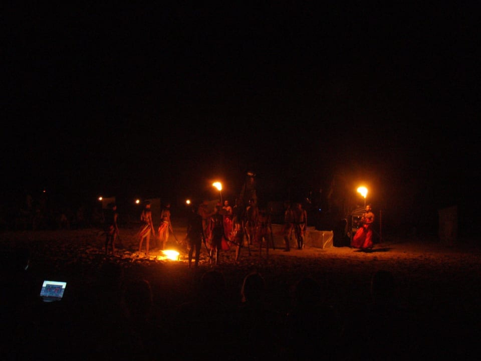 Beachparty mit Feuershow Secrets Royal Beach Punta Cana - Adults only