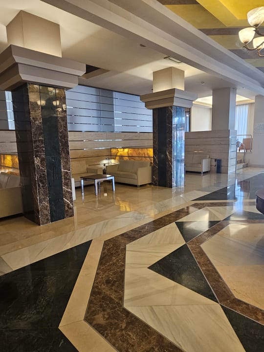 Lobby Hotel MS Amaragua