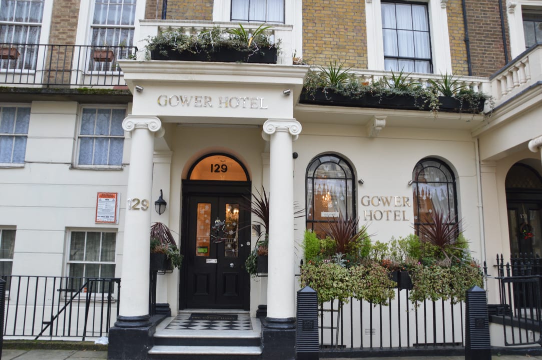 Eingang Gower Hotel