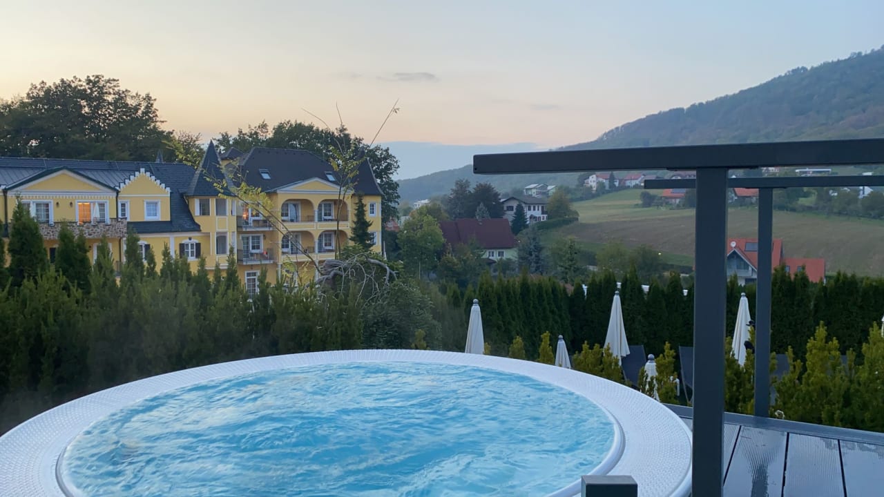 Pool Schlössl Hotel Kindl