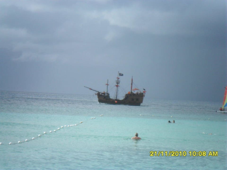 Piraten auf See Hotel Viva Dominicus Palace by Wyndham-All Inclusive Resort