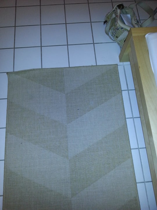 Teppich dreckig Hotel Mezzaluna