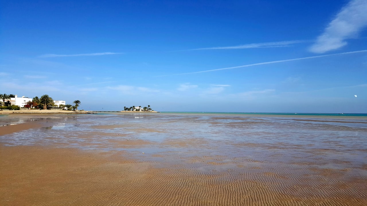Strand bei Ebbe Club Paradisio El Gouna, Red Sea