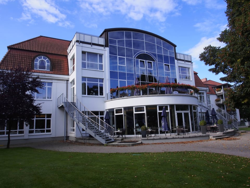 Hoteleingang Seehotel Großherzog von Mecklenburg