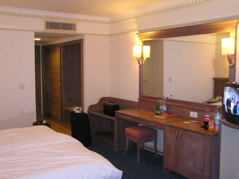 Zimmer Melas Resort Hotel