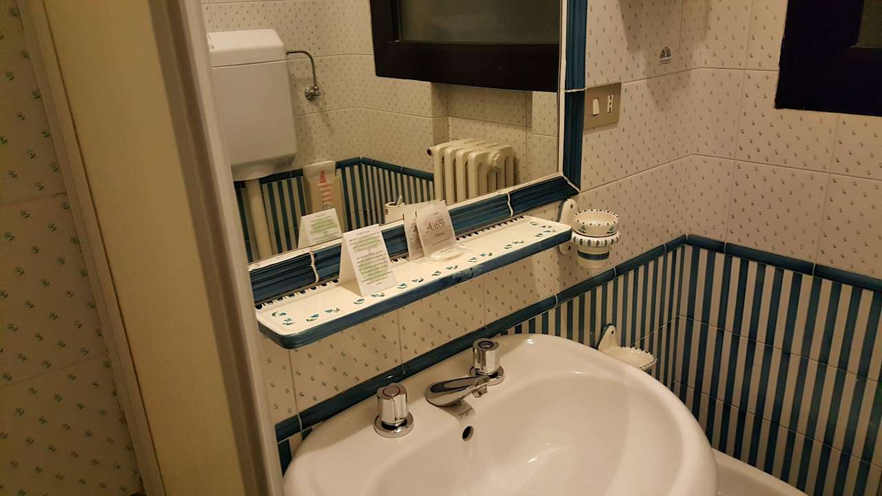 Details im Badezimmer Hotel Astor