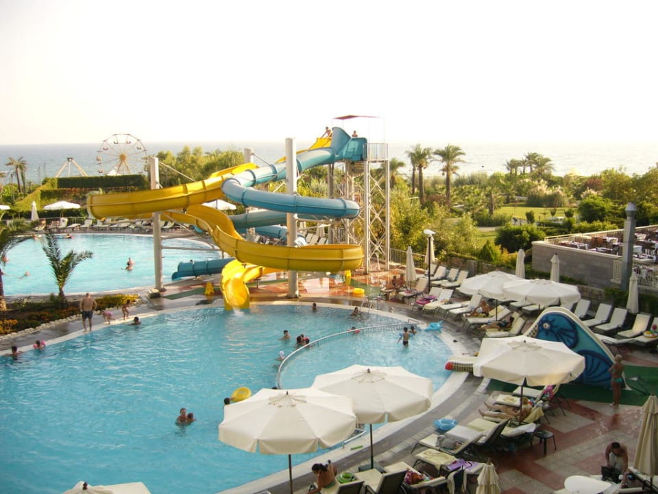 Blick aus dem Zimmer 2213 grün nach S-W Hotel Turan Prince