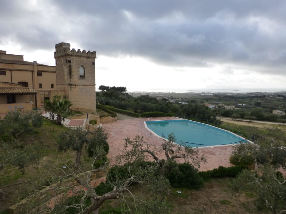 Blick zum Pool Baglio Oneto dei Principi di San Lorenzo - Luxury Wine Resort