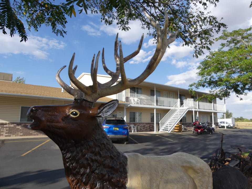 Außenansicht Broken Spur Inn & Steakhouse