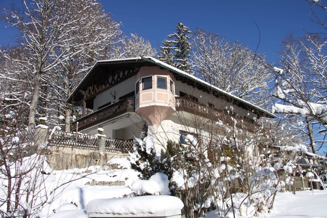 Aussenansicht im Winter Hotel Gunglstubn