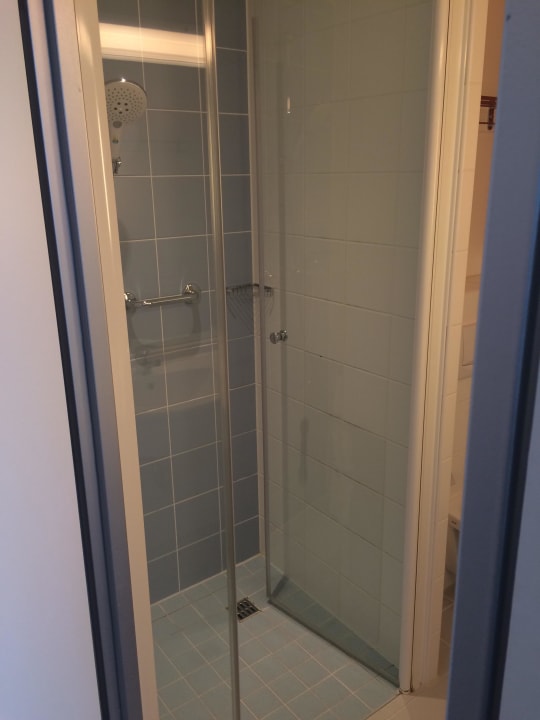 Dusche Avani Frankfurt City