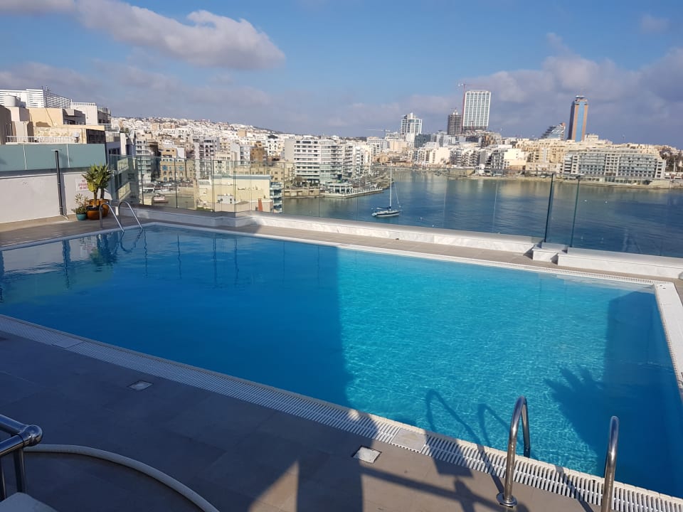 Pool Hotel Plaza & Plaza Regency