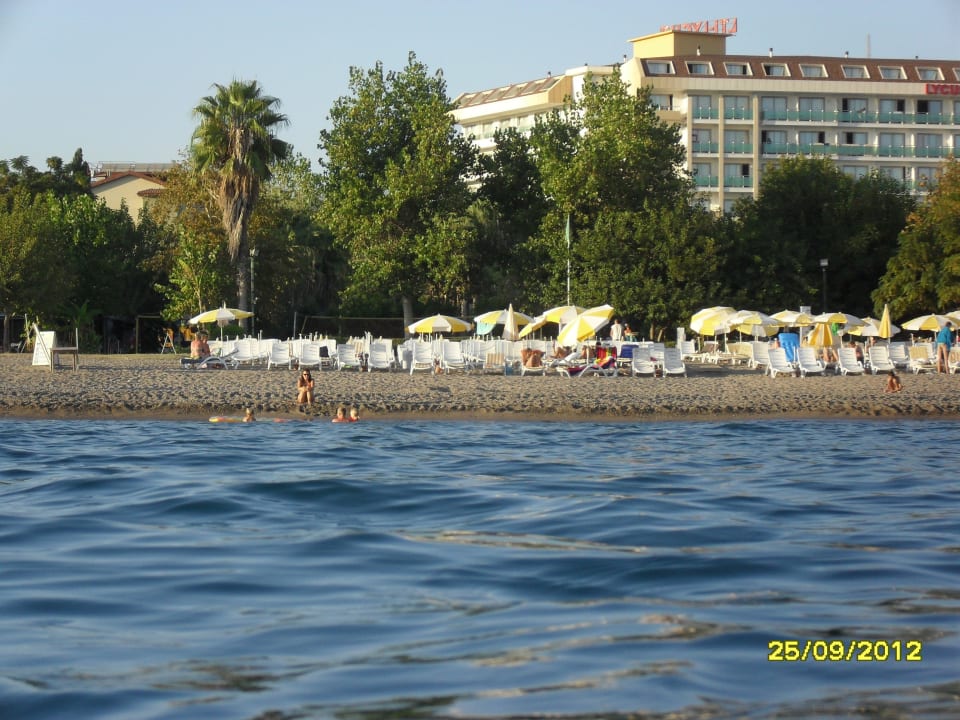Links im Grünen unser Haus Hotel Gardenia Beach