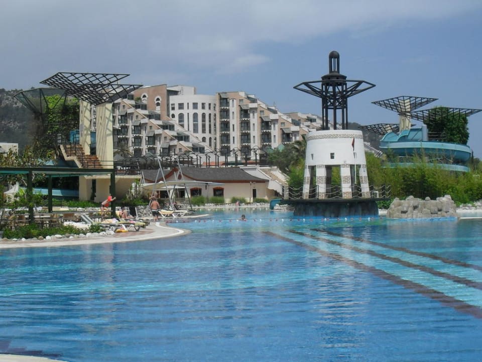 Poolanlage und Haus Limak Limra Hotel & Resort