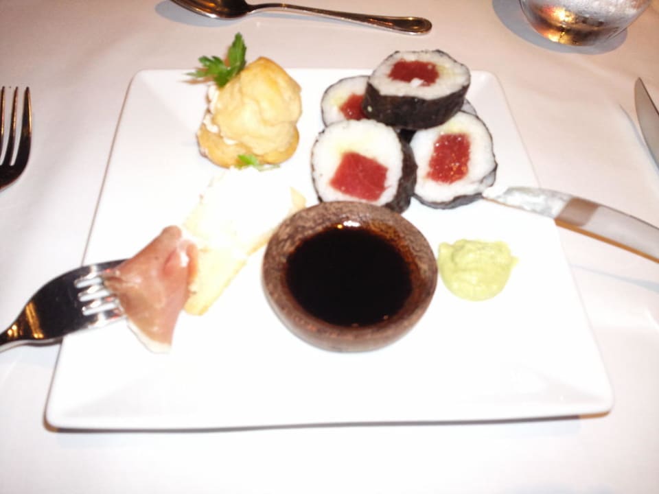 Nachtessen Buffet (Sushi und anderes) Palm Hotel & Spa