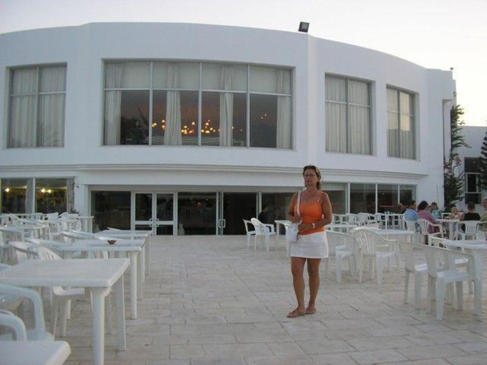 Vor dem Lobby - Sun Club Djerba Djerba Sun Beach Hotel & Spa